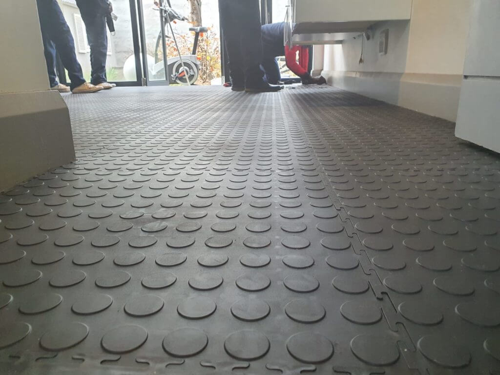 pvc-interlocking-flooring